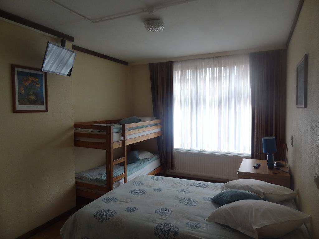 Logies Ocelot Hotel Остенде Екстериор снимка